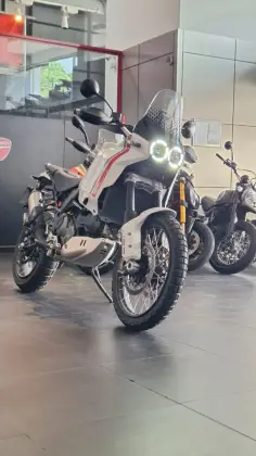 DUCATI DESERT X DUCATI DESERT X