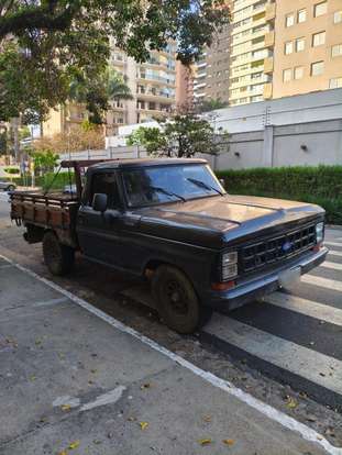 FORD-F-1000-1988