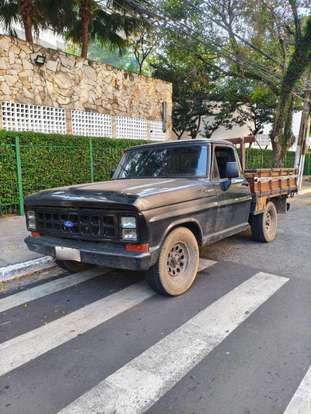 FORD-F-1000-1988