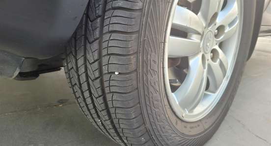 HYUNDAI-TUCSON-2008