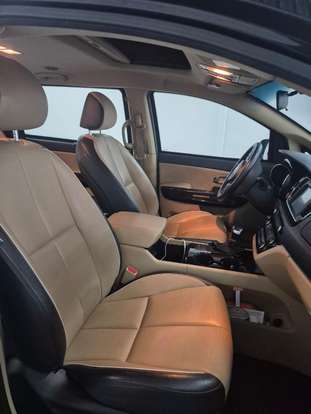 KIA-CARNIVAL-2017