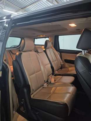 KIA-CARNIVAL-2017