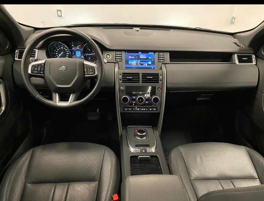 LAND ROVER-DISCOVERY SPORT-2018