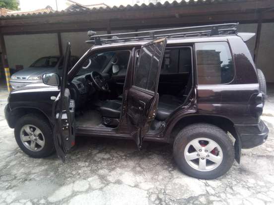 MITSUBISHI-PAJERO TR4-2.0 4X4 16V 140CV FLEX 4P AUTOMÁTICO MITSUBISHI-PAJERO TR4-2009