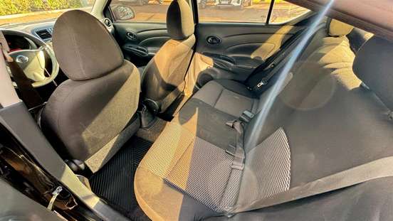 NISSAN-VERSA-2019