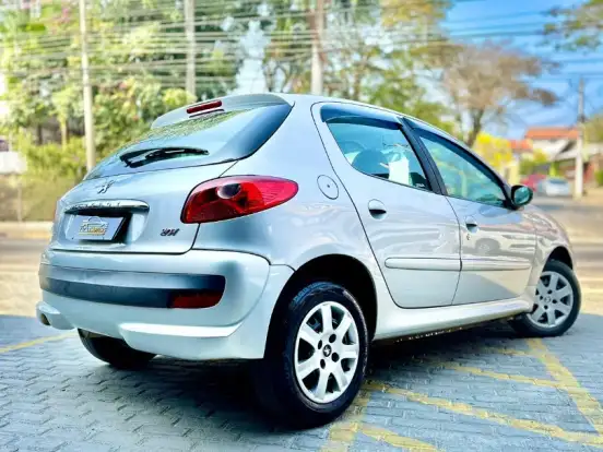 PEUGEOT-207-1.4 XR SPORT 8V FLEX 4P MANUAL PEUGEOT-207-2010