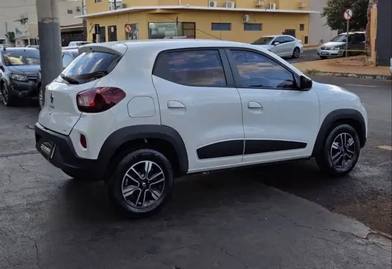 RENAULT KWID 1.0 12V SCE FLEX INTENSE MANUAL