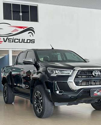 TOYOTA-HILUX-2024