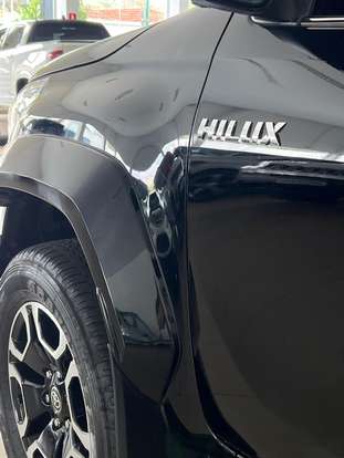 TOYOTA-HILUX-2024
