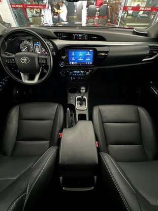 TOYOTA-HILUX-2024