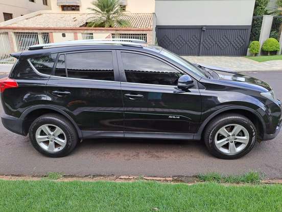 TOYOTA-RAV4-2013