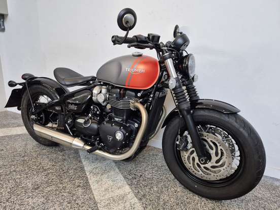 TRIUMPH-BONNEVILLE BOBBER 1200 TRIUMPH-BONNEVILLE BOBBER 1200-2024