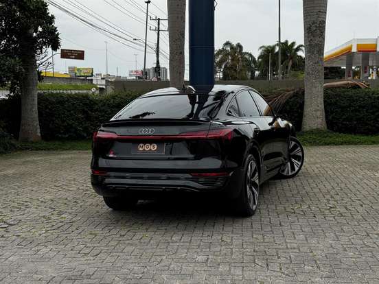 AUDI-Q8 E-TRON-55 ELÉTRICO SPORTBACK PERFORMANCE BLACK QUATTRO AUDI-Q8 E-TRON-2023
