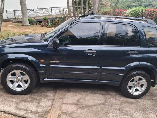 CHEVROLET-TRACKER-2001