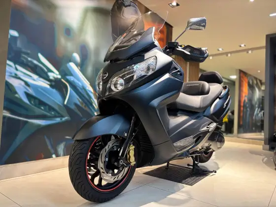 DAFRA MAXSYM 400i 