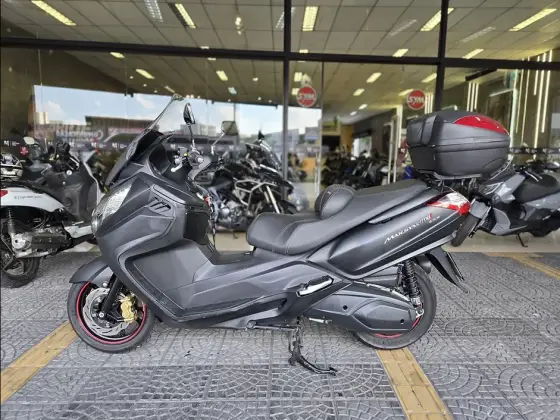 DAFRA MAXSYM 400i 
