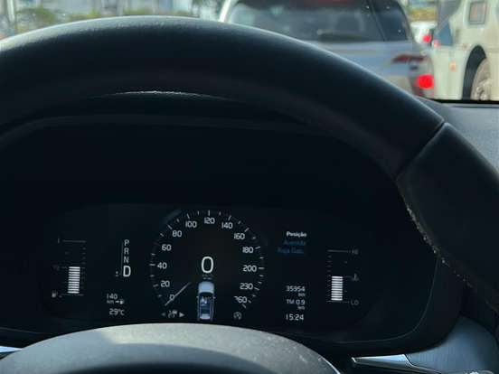 VOLVO-XC60-2.0 T5 GASOLINA MOMENTUM AWD GEARTRONIC VOLVO-XC60-2018