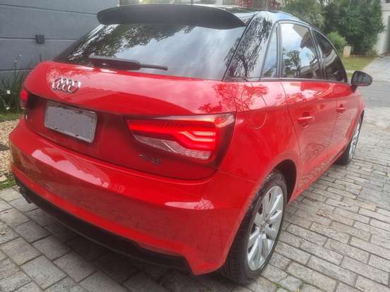 AUDI-A1-2015