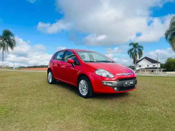 FIAT PUNTO 1.6 ESSENCE 16V FLEX 4P MANUAL