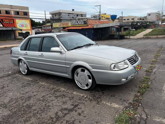 VOLKSWAGEN SANTANA 2.0 MI 8V GASOLINA 4P MANUAL