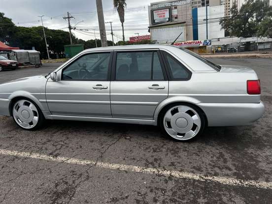 VOLKSWAGEN-SANTANA-2.0 MI 8V GASOLINA 4P MANUAL VOLKSWAGEN-SANTANA-2000