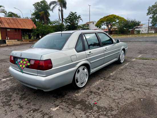VOLKSWAGEN-SANTANA-2000