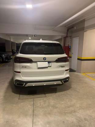 BMW-X5-2022