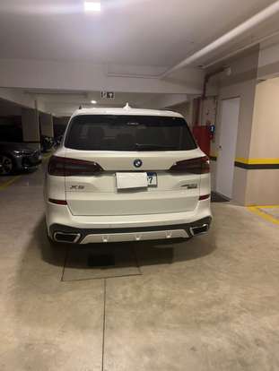 BMW-X5-2022