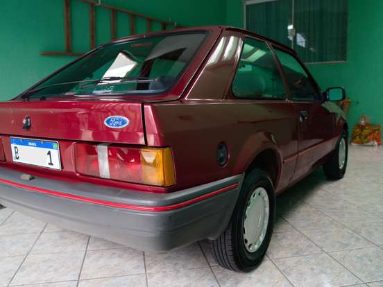 FORD-ESCORT-1.0 HOBBY 8V GASOLINA 2P MANUAL FORD-ESCORT-1995