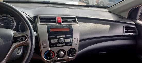HONDA-CITY-1.5 LX 16V FLEX 4P MANUAL HONDA-CITY-2012