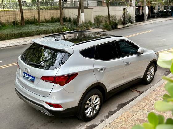 HYUNDAI SANTA FÉ 3.3 MPFI 4X4 7 LUGARES V6 270CV GASOLINA 4P AUTOMÁTICO