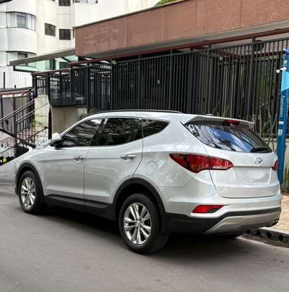 HYUNDAI-SANTA FÉ-2017
