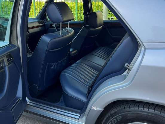 MERCEDES-BENZ-320 E-3.2 6 CILINDROS 24V GASOLINA 4P AUTOMÁTICO MERCEDES-BENZ-320 E-1992
