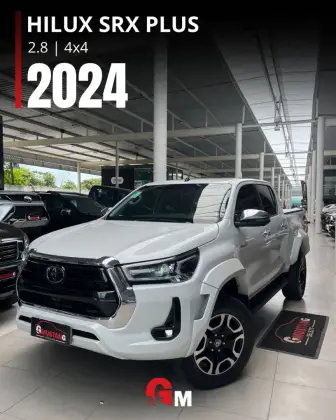 TOYOTA HILUX 2.8 D-4D TURBO DIESEL CD SRX PLUS 4X4 AUTOMÁTICO