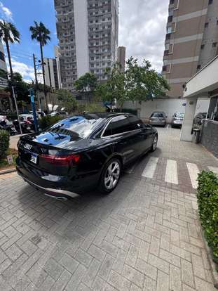AUDI-A4-2021
