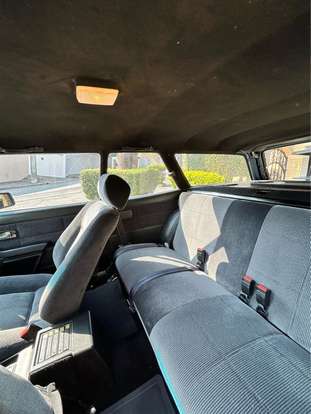 CHEVROLET-CARAVAN-1990