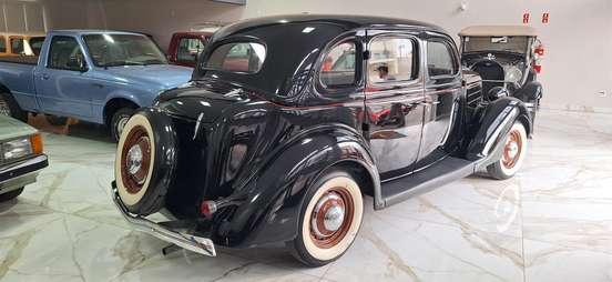 FORD-VAU-1941