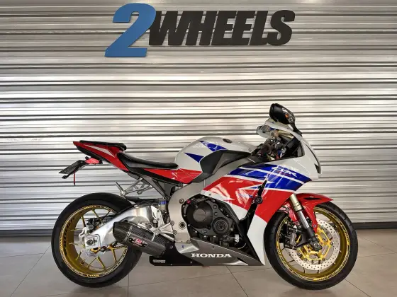 HONDA CBR 1000RR FIREBLADE 