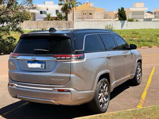 JEEP-COMMANDER-2022