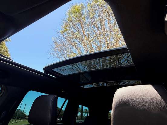 JEEP-COMMANDER-2022