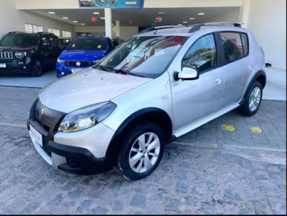 RENAULT SANDERO 1.6 STEPWAY 16V FLEX 4P AUTOMÁTICO