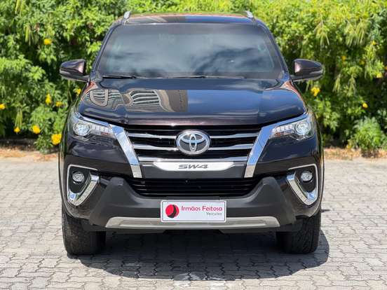TOYOTA-HILUX SW4-2.8 SRX DIAMOND 4X4 7 LUGARES 16V TURBO INTERCOOLER DIESEL 4P AUTOMÁTICO TOYOTA-HILUX SW4-2019
