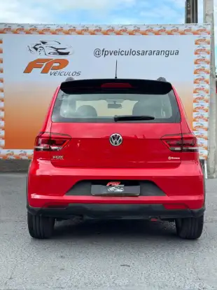 VOLKSWAGEN-FOX-2016