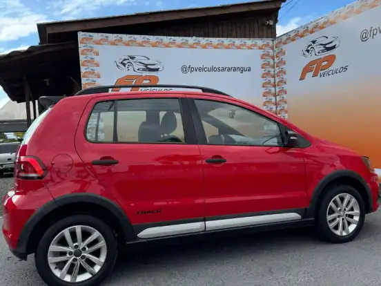VOLKSWAGEN-FOX-1.0 MPI TRACK 12V FLEX 4P MANUAL VOLKSWAGEN-FOX-2016