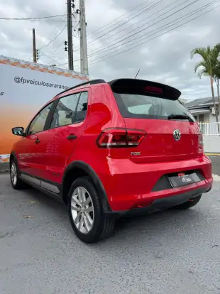 VOLKSWAGEN-FOX-2016