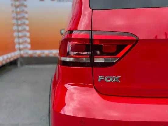VOLKSWAGEN-FOX-1.0 MPI TRACK 12V FLEX 4P MANUAL VOLKSWAGEN-FOX-2016