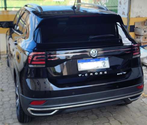 VOLKSWAGEN-T-CROSS-2021