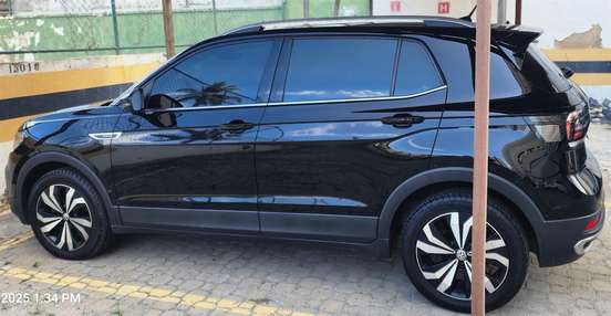 VOLKSWAGEN-T-CROSS-2021