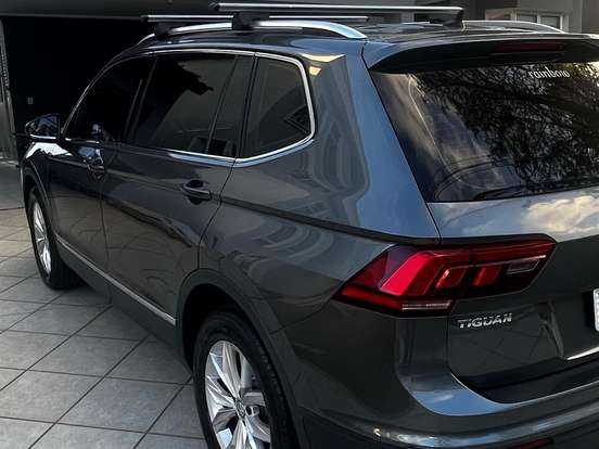 VOLKSWAGEN-TIGUAN-1.4 250 TSI TOTAL FLEX ALLSPACE TIPTRONIC VOLKSWAGEN-TIGUAN-2019