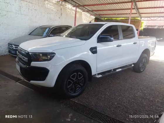 FORD RANGER 2.2 XLS 4X4 CD 16V DIESEL 4P AUTOMÁTICO